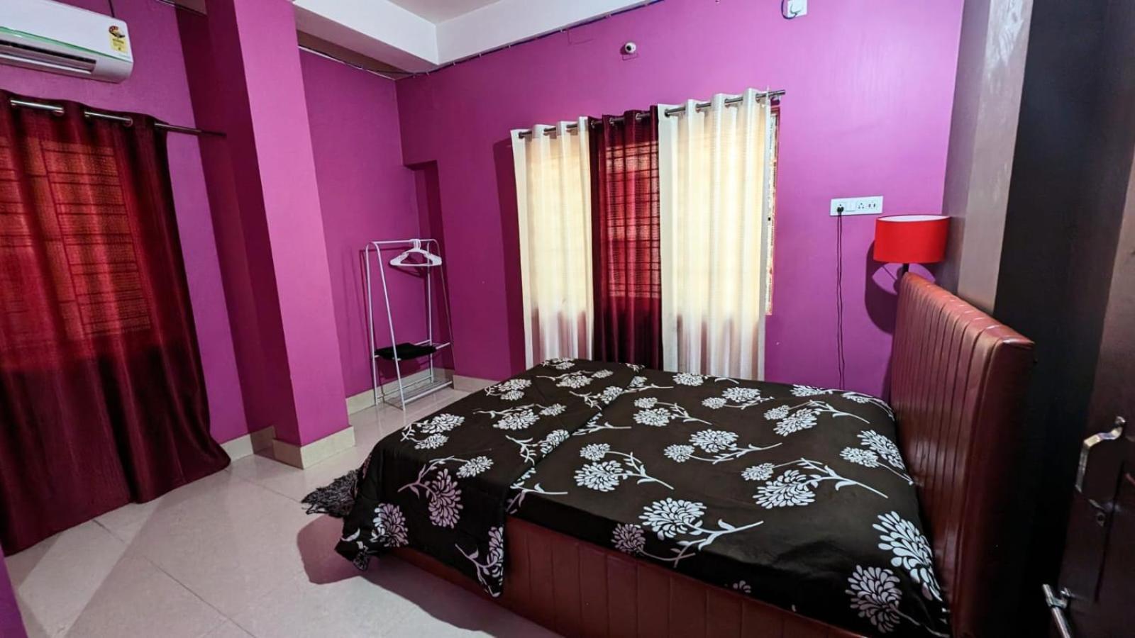 Veda Home'S Agartala Eksteriør billede