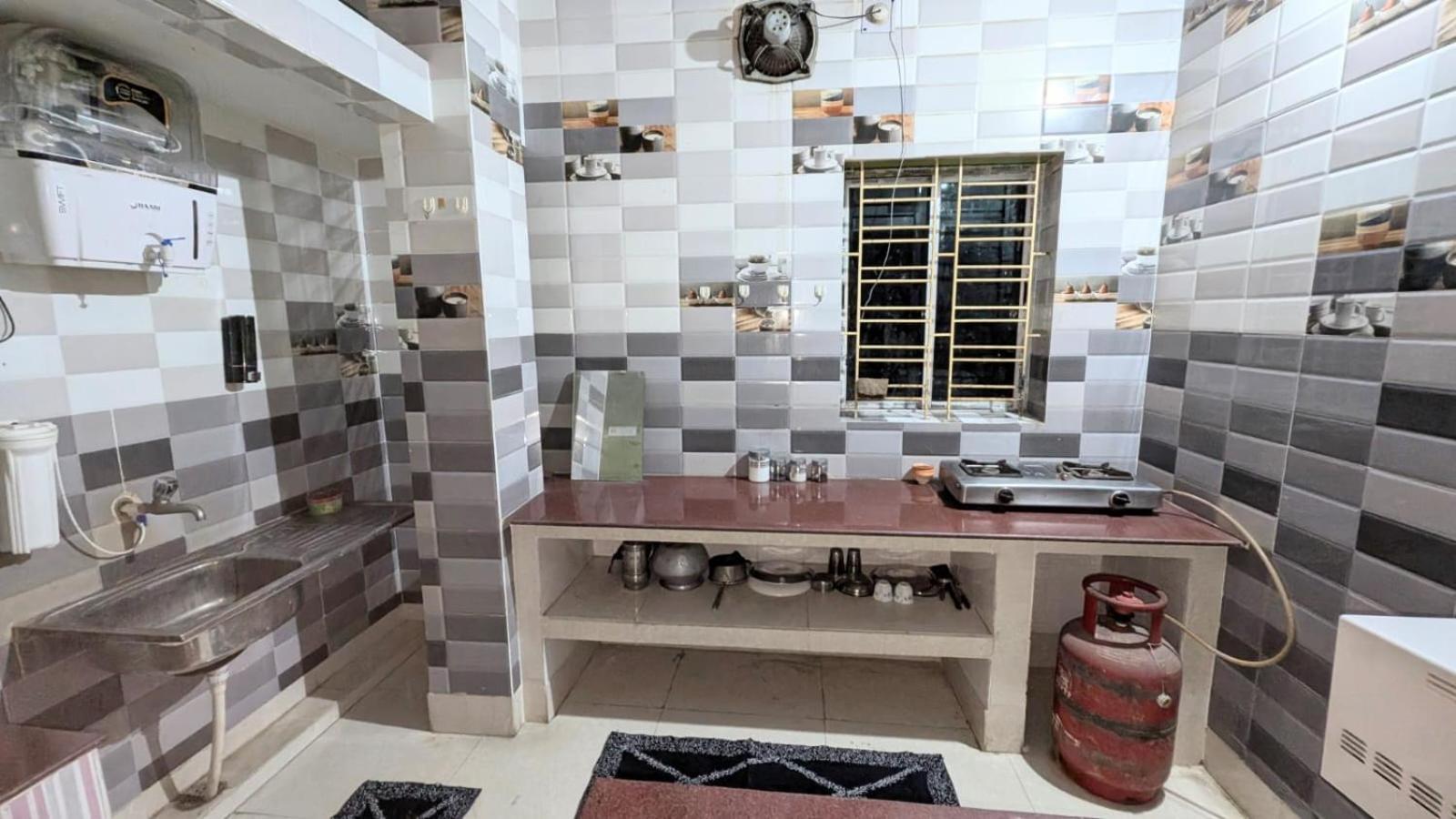Veda Home'S Agartala Eksteriør billede