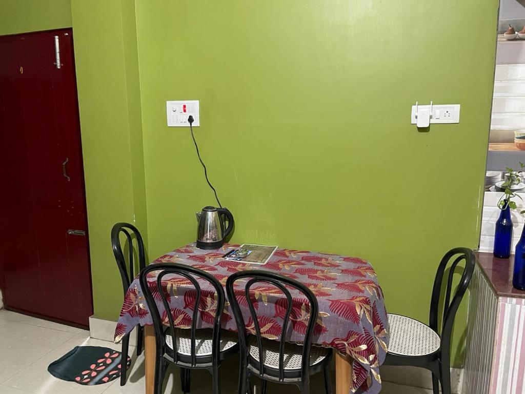 Veda Home'S Agartala Eksteriør billede
